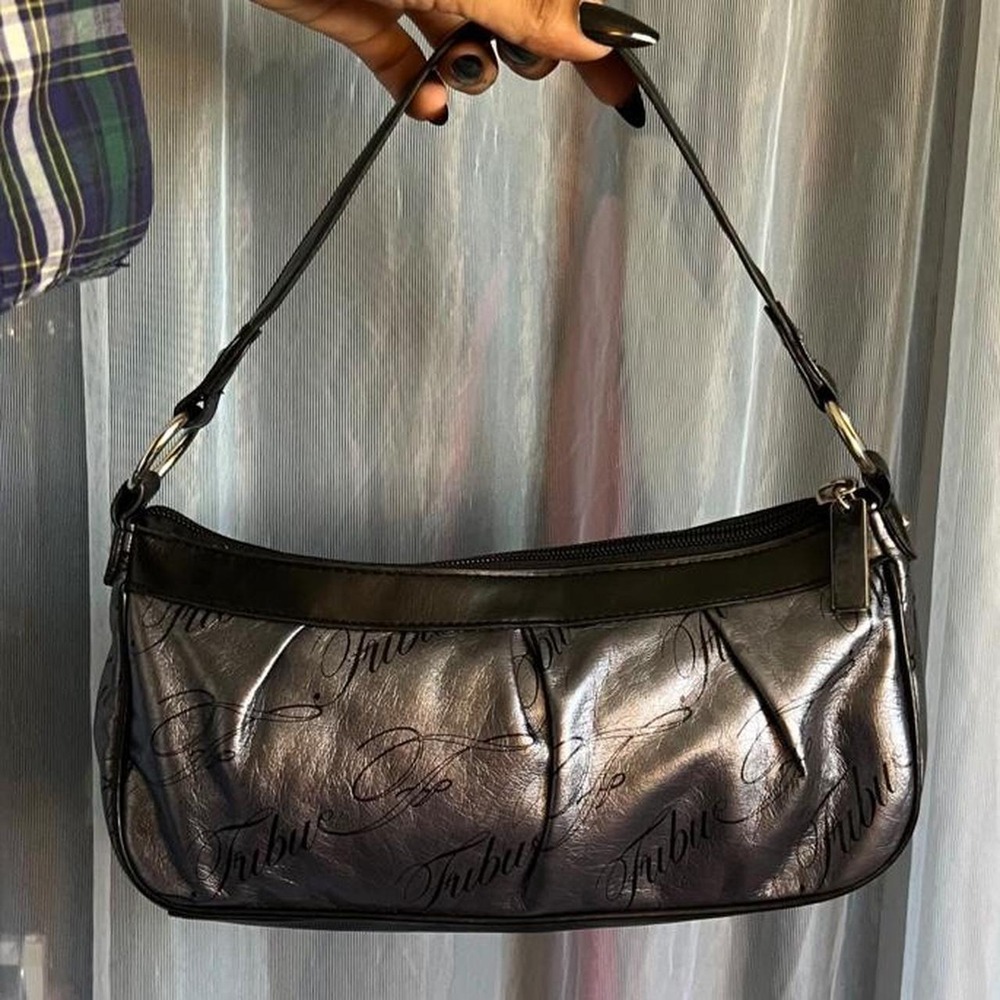 FUBU Metallic Script Shoulder Mini bag - Picture 2 of 5